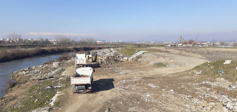 Започнува со чистење депонијата кај Железничкиот мост во општина Гази Баба