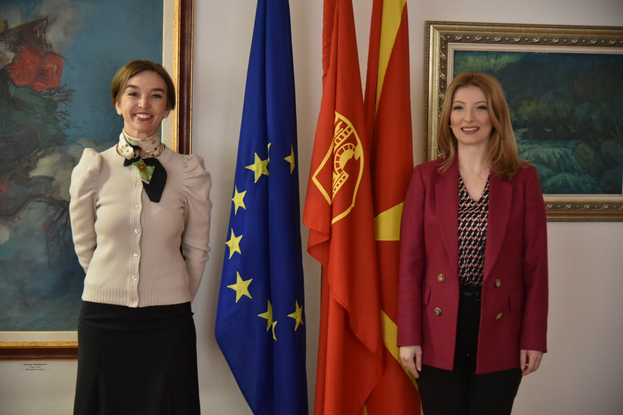 Kryetarja Arsovska u takua me ambasadoren e Suedisë, Bengtson
