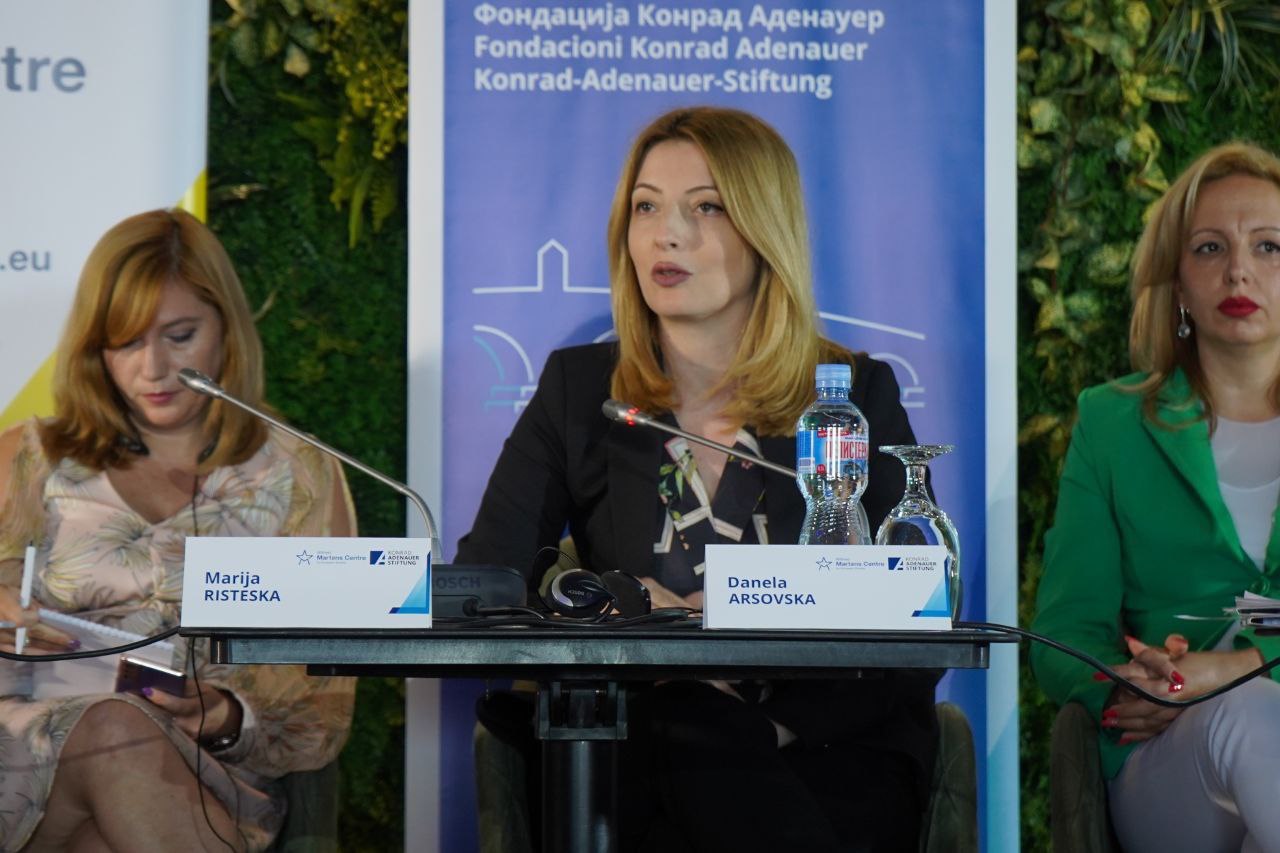Arsovska: Është e domosdoshme mbështetja sistematike dhe trajtimi i drejtë për avancimin në karrierë të grave 