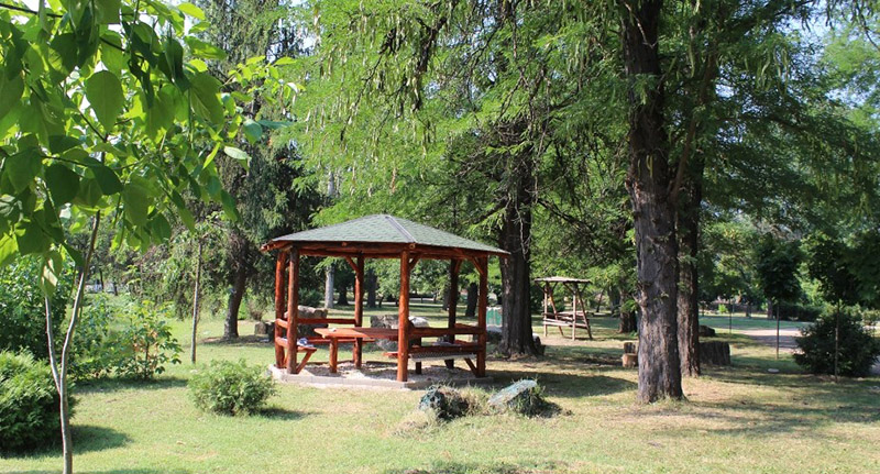 U vendosën pajisje të reja parku te liqenet në pjesën e dytë të Parkut të qytetit 
