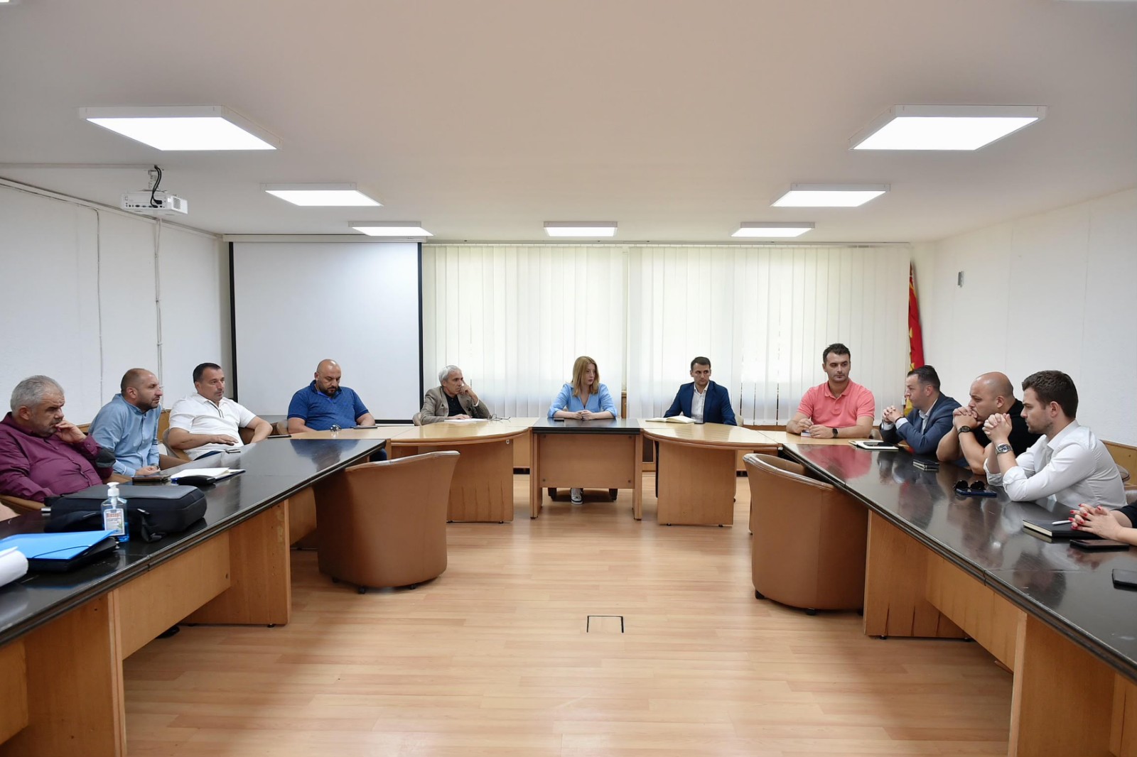Координативен состанок на скопските градоначалници и Штабот за спасување и заштита на Градот Скопје – се интервенира на сите локации, екипите остануваат мобилизирани на терен, се чисти со сите расположливи ресурси 