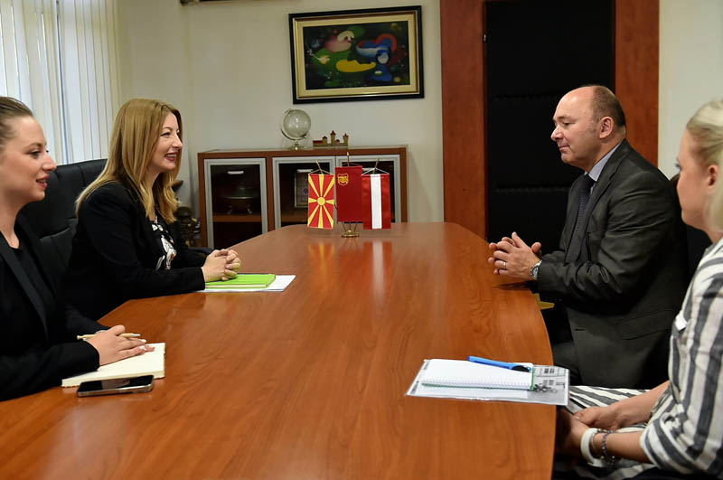 Градоначалничката Арсовска оствари средба со австрискиот амбасадор Памер